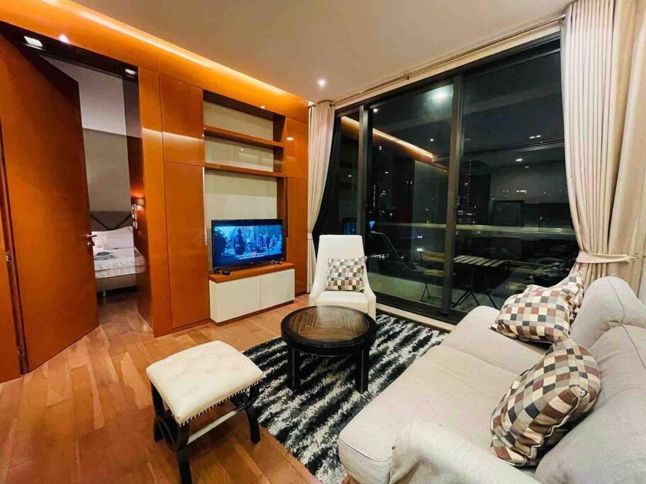 Luxury 1Bed 1Bath 300M Bts Phrom Phong, Emporium Emsphere Emquartier Bangkok Exteriör bild
