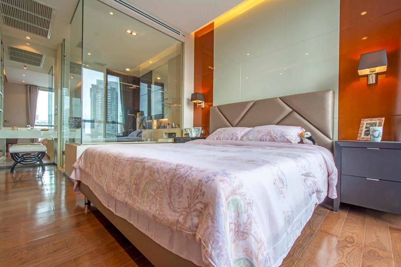 Luxury 1Bed 1Bath 300M Bts Phrom Phong, Emporium Emsphere Emquartier Bangkok Exteriör bild